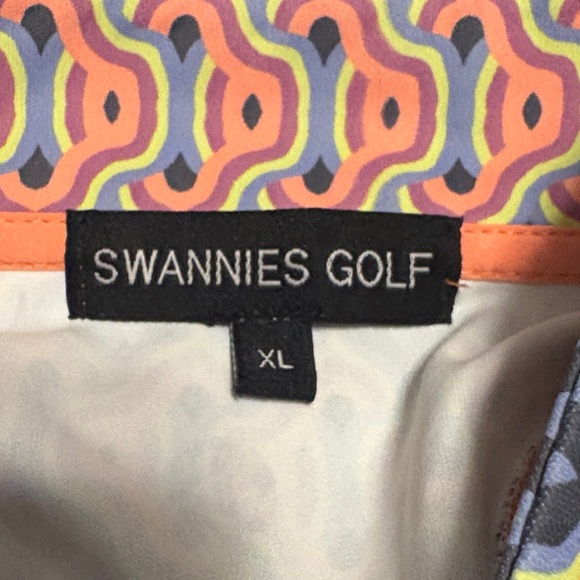 Vibrant Patterned Button Down‎ Shirt - Picture 2 of 5